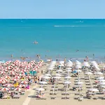 Lively And Bright Flat In Apartamento Caorle
