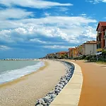 Lively And Bright Flat In Apartamento Caorle